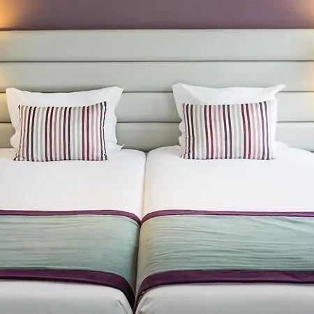 Empire Hotel