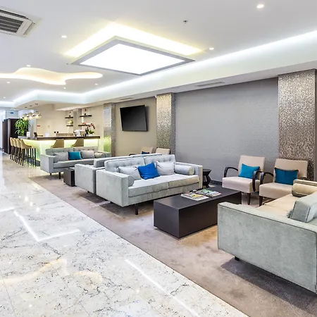 Empire Hotel 3*